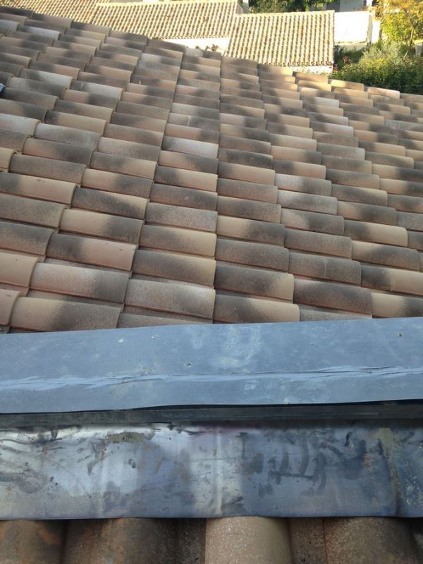 Etanchéité zinc et solins en plomb chantier à Velaux